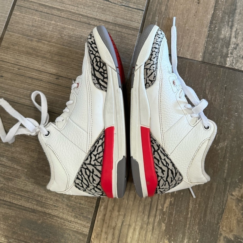Air Jordan 3 Retro PS 'Cardinal Red' size 1.5Y - Picture 8 of 10